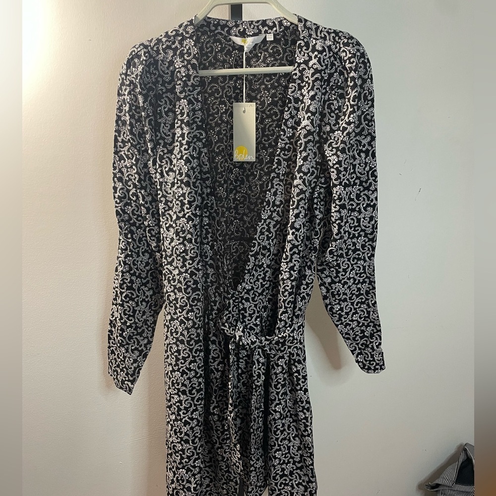 NWT BODEN|| Swirl Sprig Ruched Sleeve Mini Wrap Dress Black White Anthropologie - Picture 2 of 11